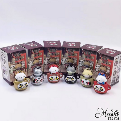 Daruma Teapot Foxes