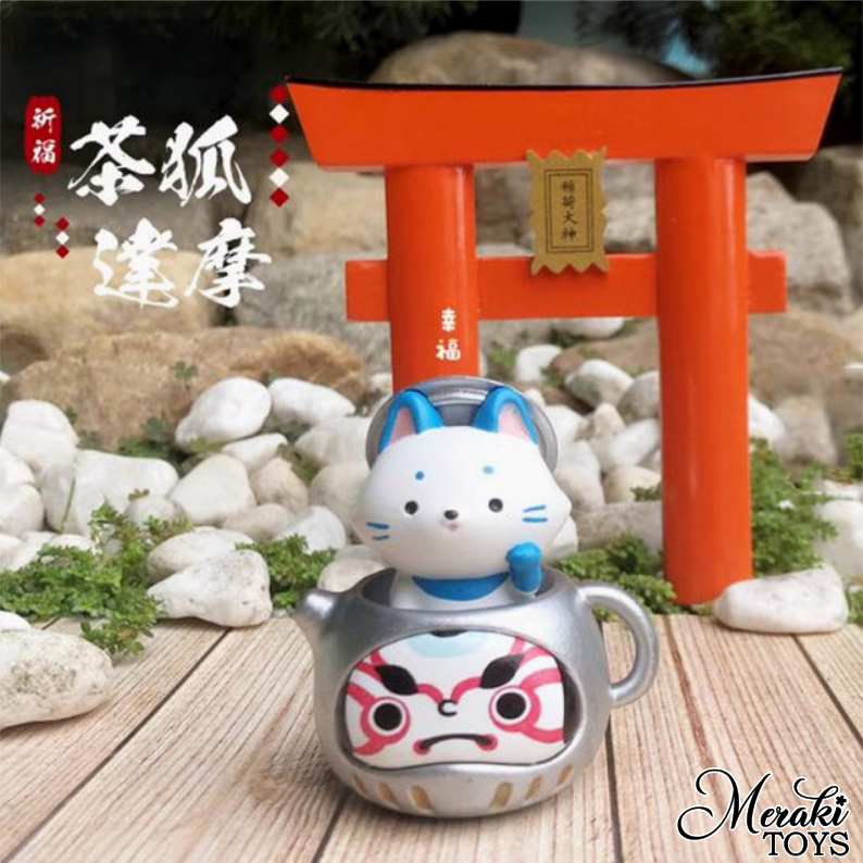 Daruma Teapot Foxes