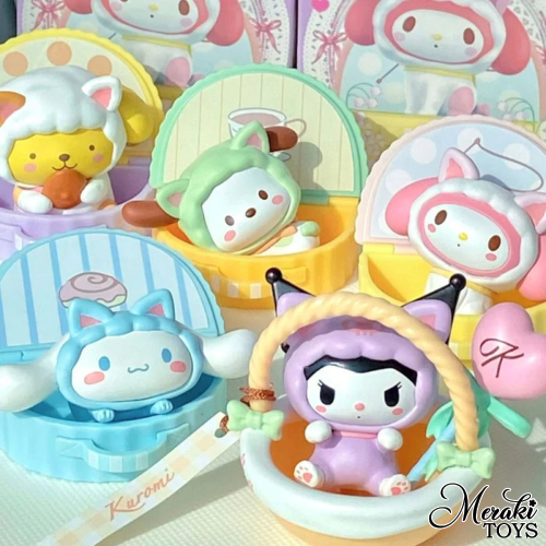 Sanrio Characters Peekaboo